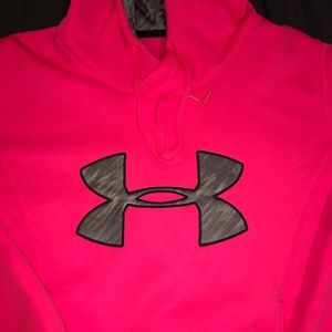 Women’s under Armour hoodie sweatshirt